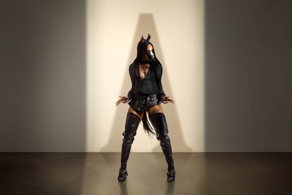 20250828 250730 VY Dinamo Horsegiirl 03 v14 s RGB