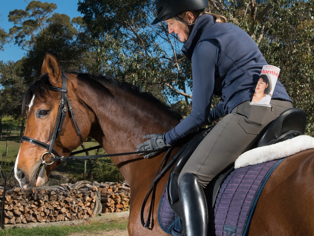 Dinamo Typefaces The Monthly ACH9027