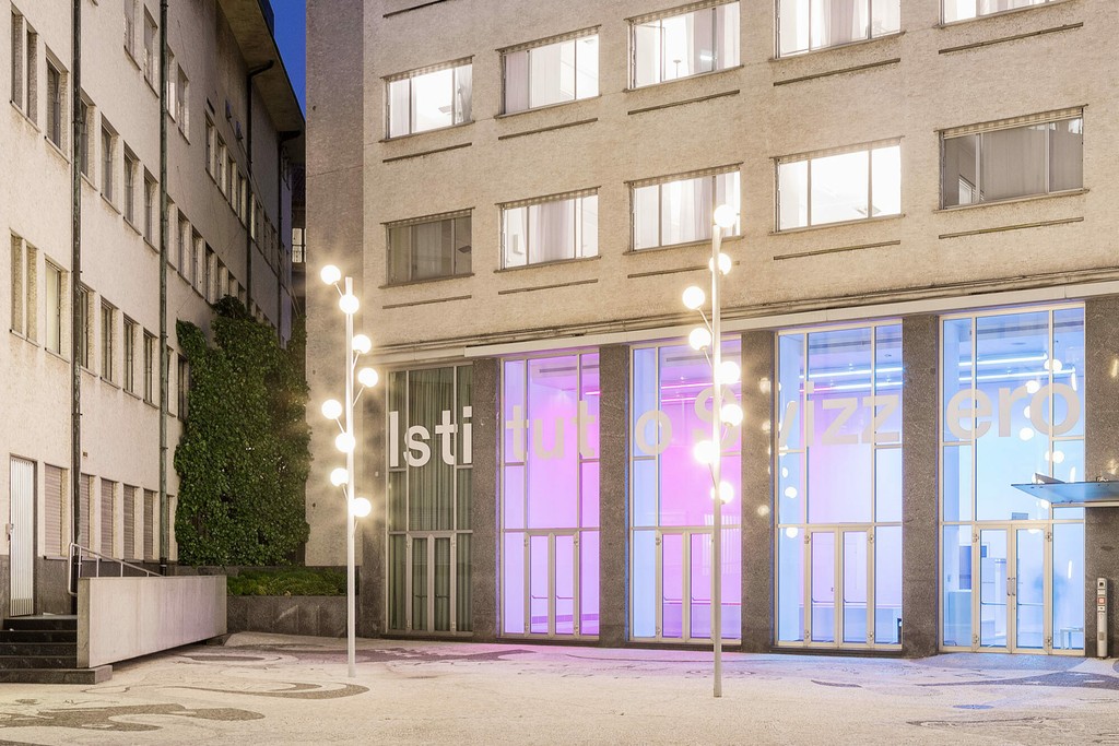 Dinamo Typeface Instituto Svizzero 11