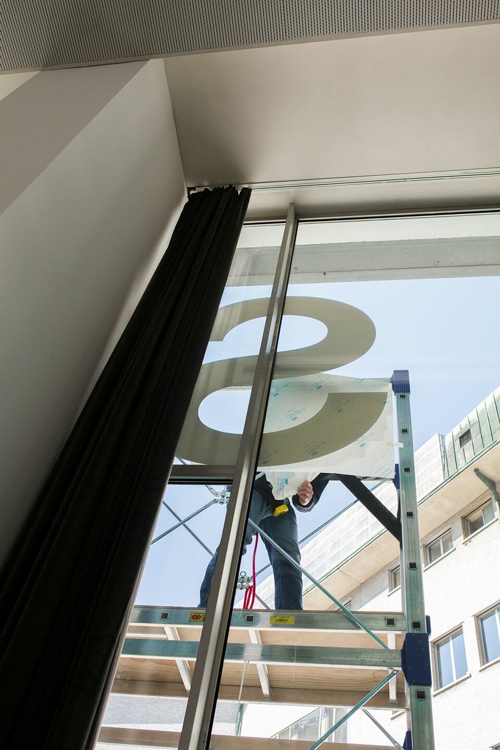 Dinamo Typeface Instituto Svizzero 4