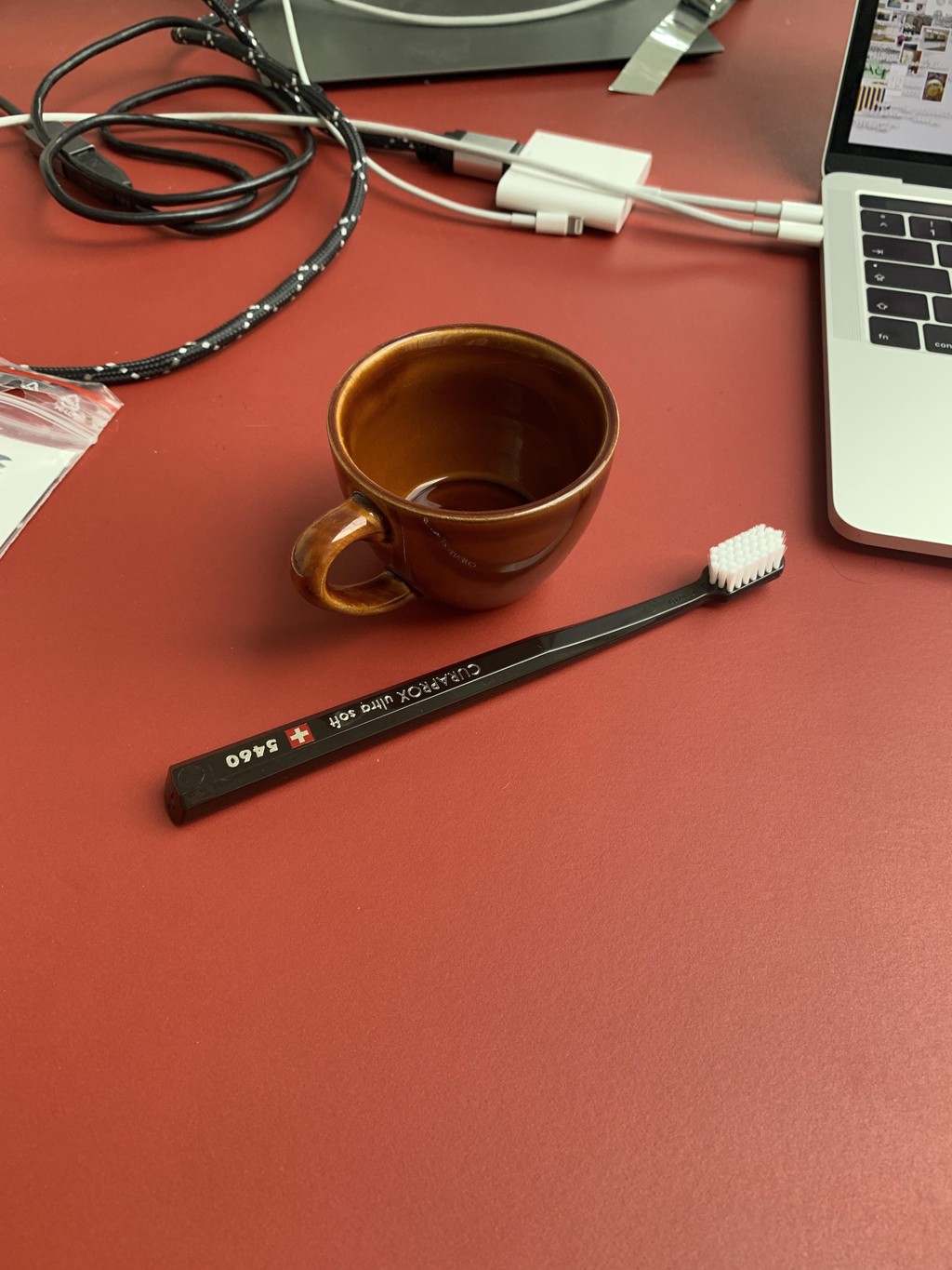 Dinamo Darkroom Curaprox 06 Apres Cafe