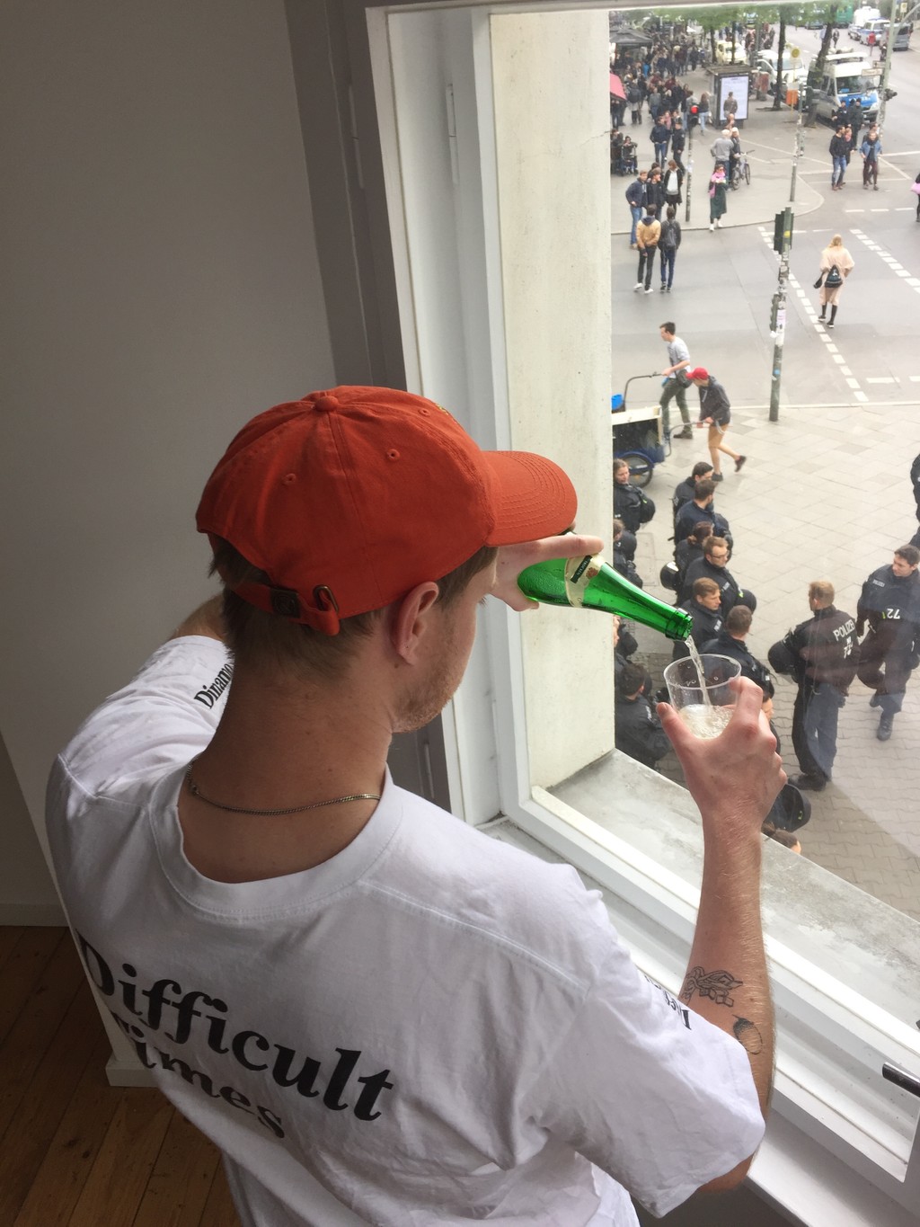 Dinamo Difficult Times 03 Police