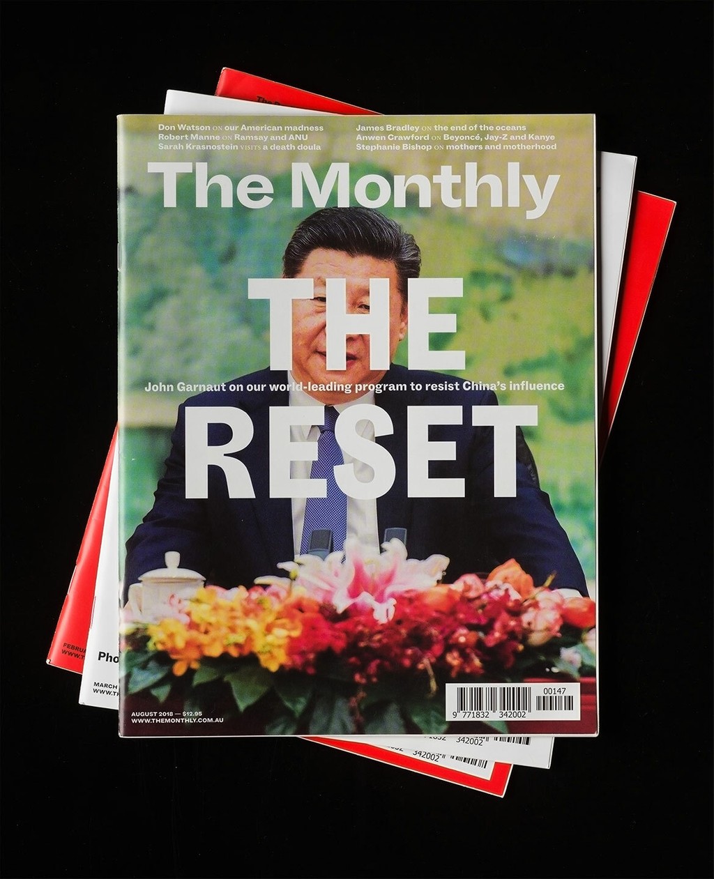 Dinamo The Monthly 08 Coverstack