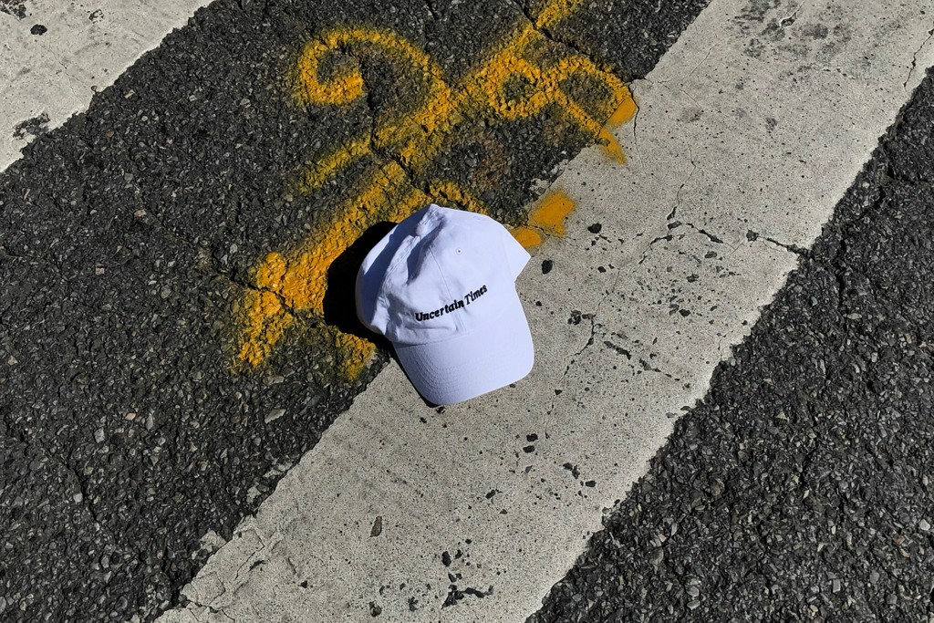 Dinamo Uncertain Times 00 Teaser