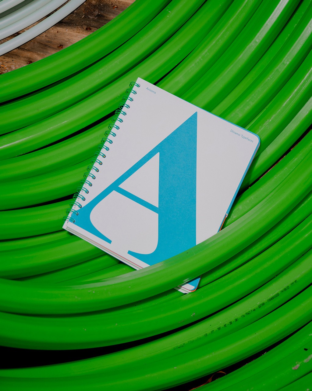 Dinamo Editions Arizona Type Specimen In Hand Elias Hanzer Campaign 2024 7