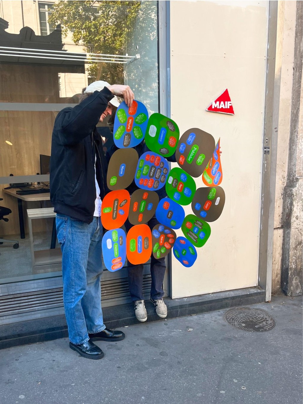 Dinamo Event Specimen Launch Opened Specimen Man And Child Web