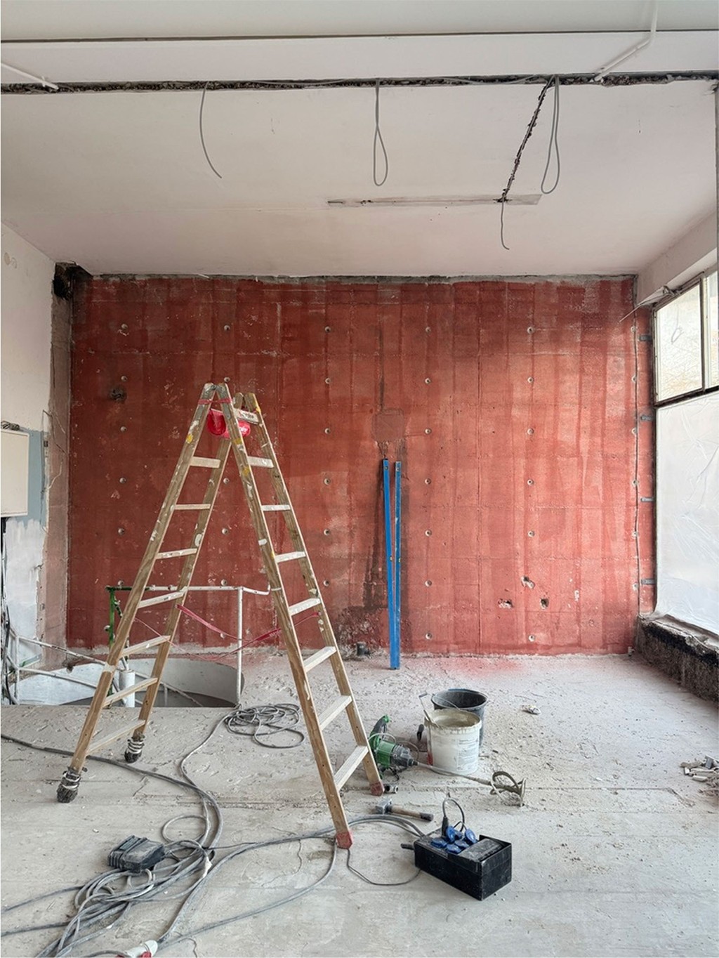 Dinamo Typeface Stefan Cafe Tiergarten Under Construction Inside Web