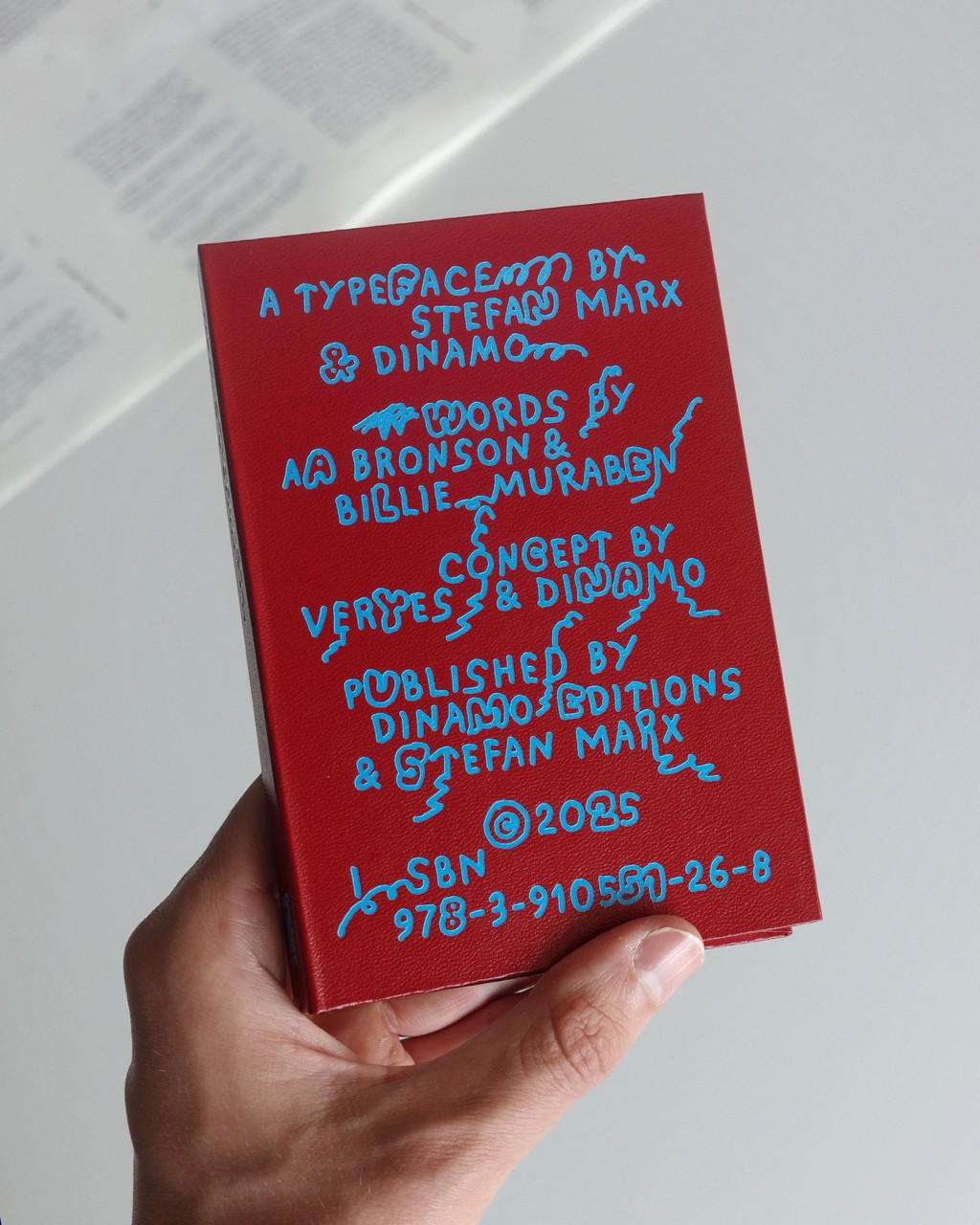 Dinamo Editions Stefan Marx Hero Web