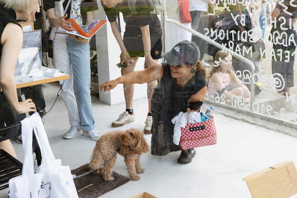 Dinamo Editions Stefan Marx Event Simone