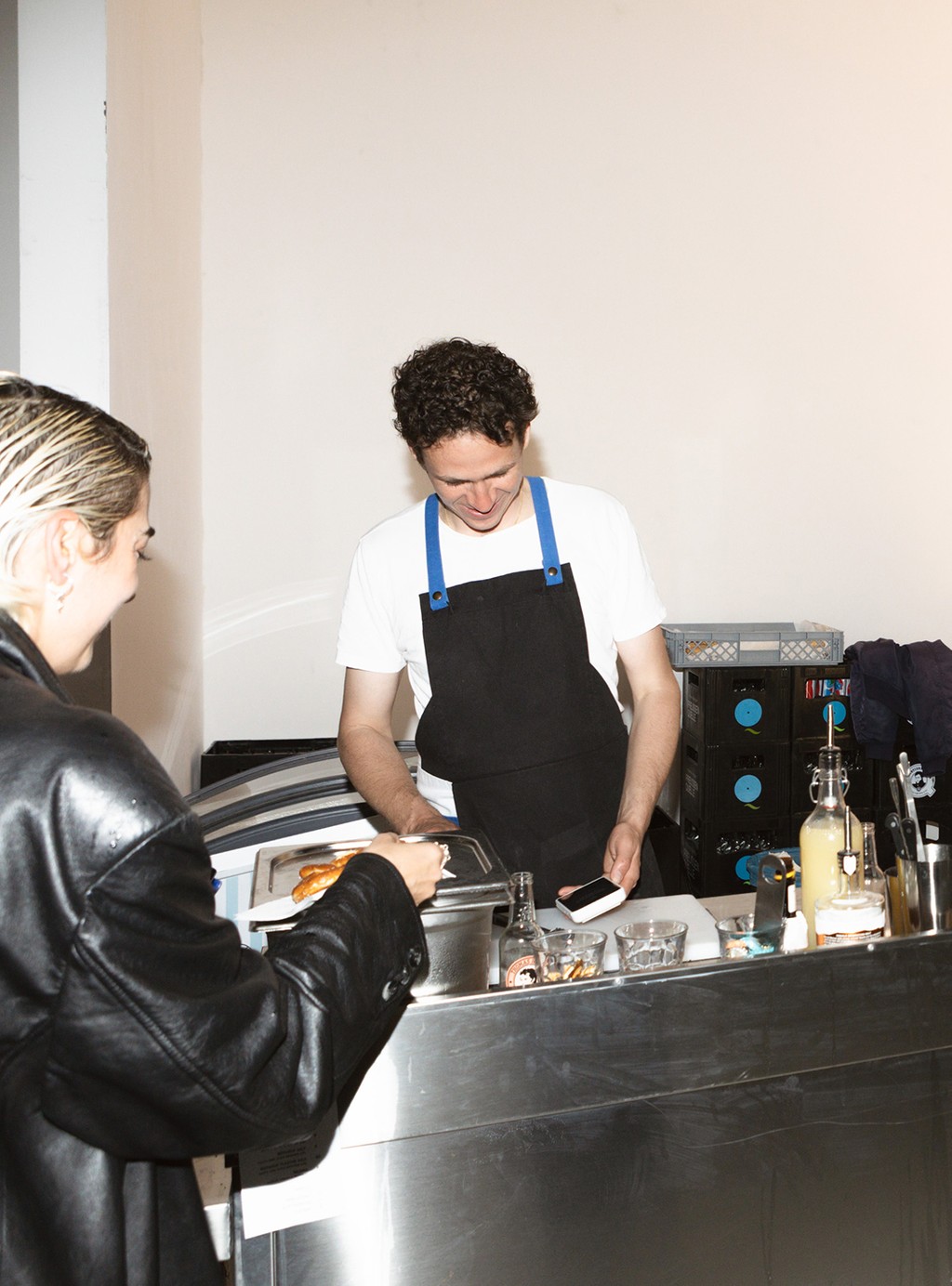 Dinamo Editions Stefan Marx Event Bar cropped