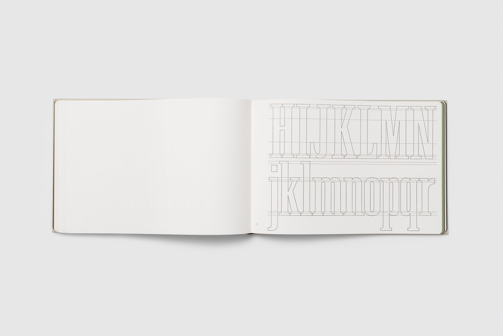 15 SCHRIFTEN Dinamo Editions Michelle Mantel Cropped