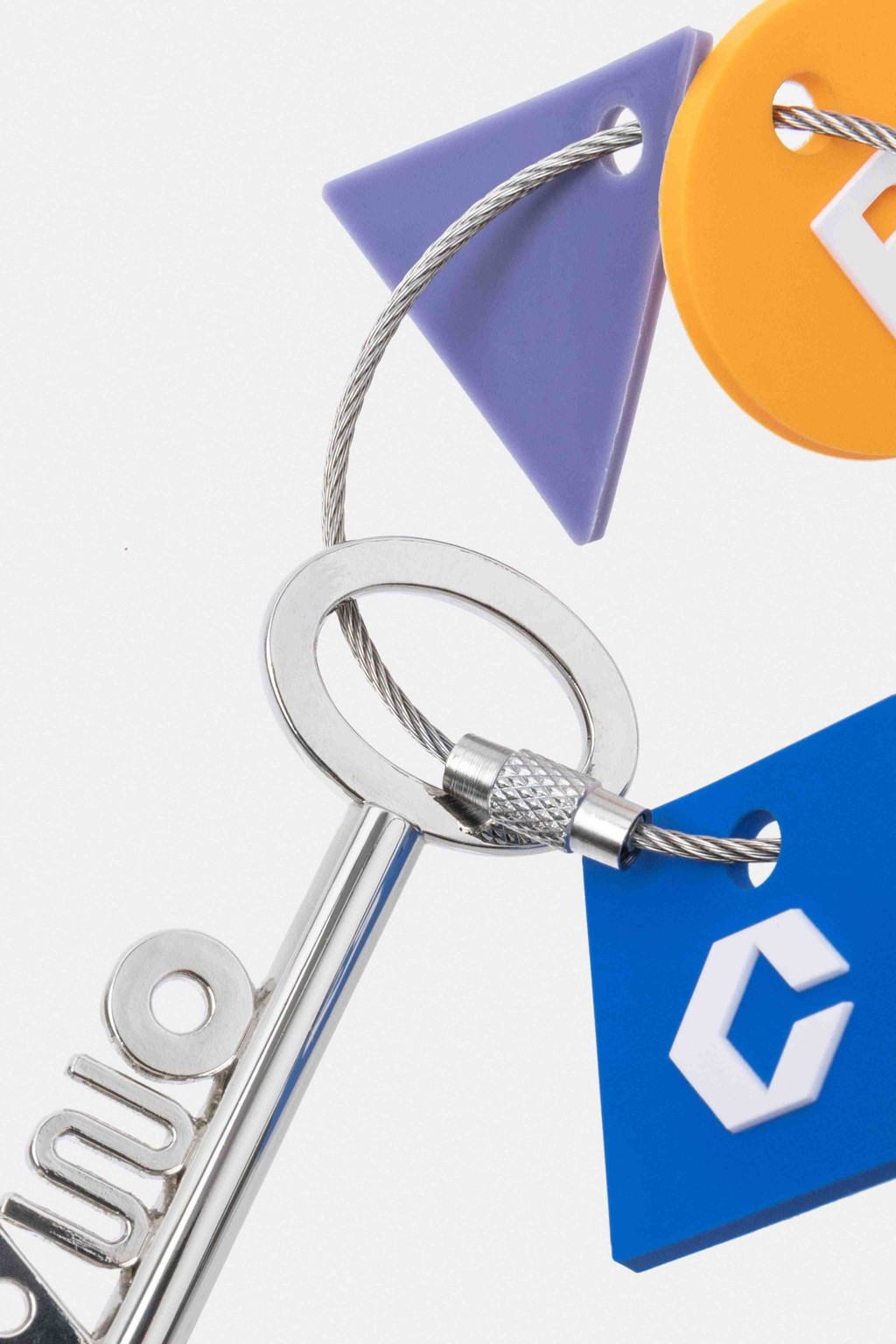 02 Dinamo Hardware Capsule Keychain Key Detail Simon Merz 2024 Web