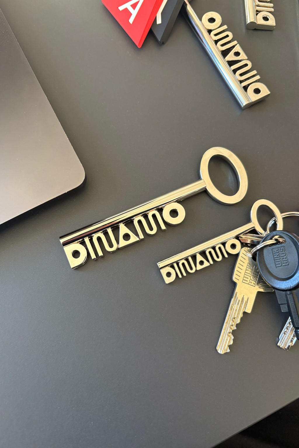 Dinamo Ke Y Ychain YY Sizing Portrait High Res 2026