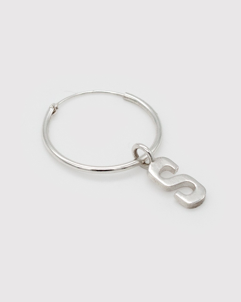 Dinamo Typefaces Asfalt In Use MIGLE Earring