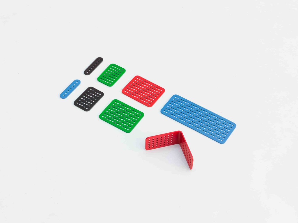 Dinamo Hardware Connector Repro BNAG Oliver Selim Boualam 2023 Web 11