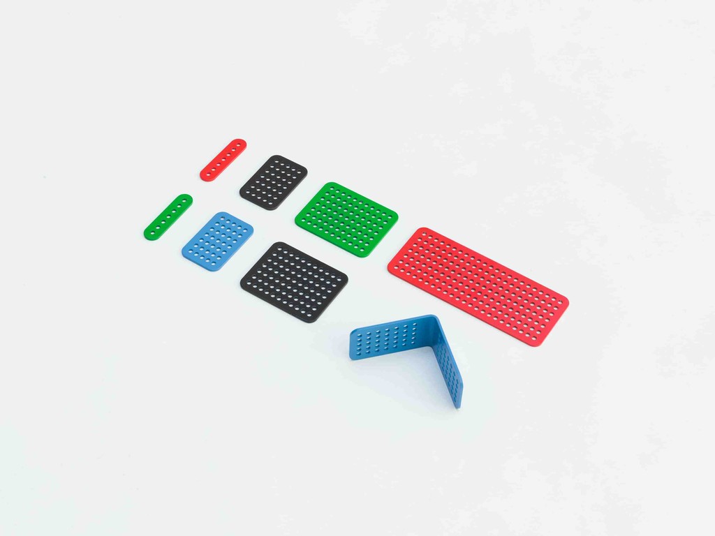 Dinamo Hardware Connector Repro BNAG Oliver Selim Boualam 2023 Web 12