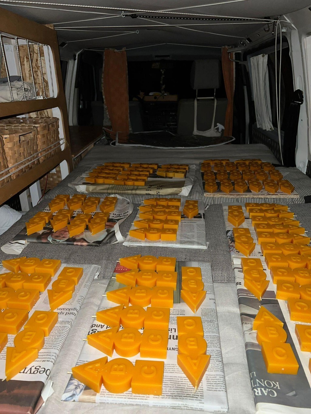 Candles Hardware Truck Simon