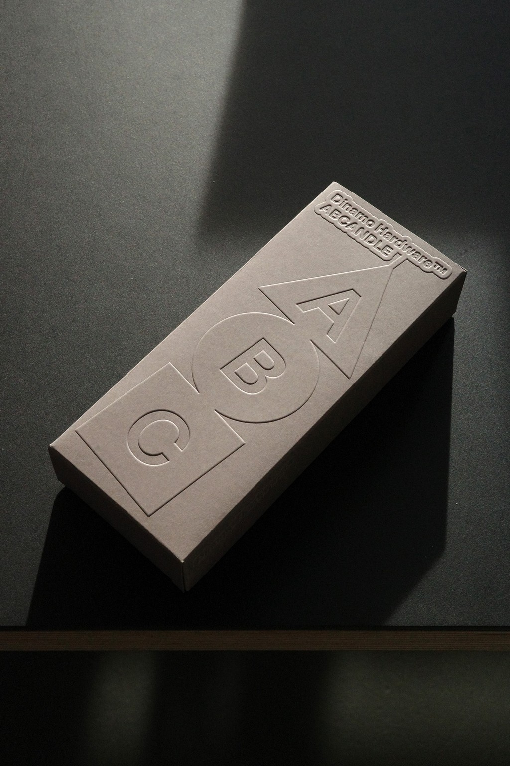 Dinamo Hardware Unlocked Packaging Candle BTS