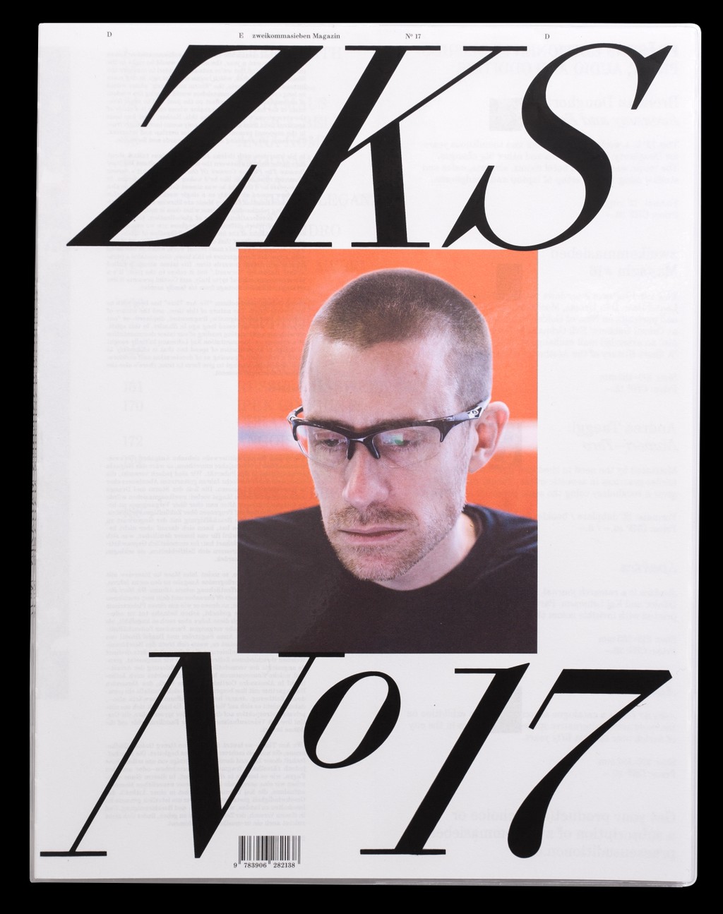 ZKS17 Cover Web Black BG