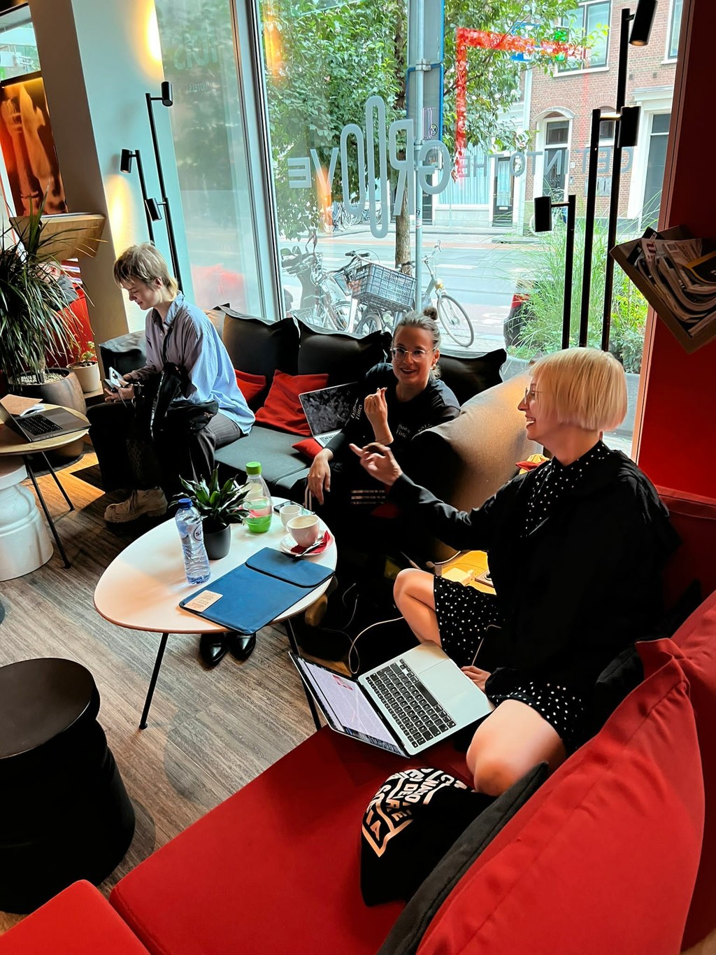 PHOTO 2022 09 09 15 06 08