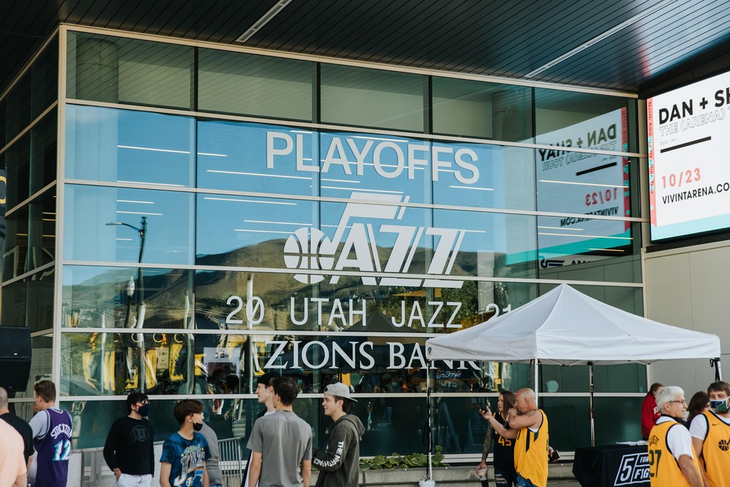Dinamo Monument Grotesk Utah jazz abcdinamo 2