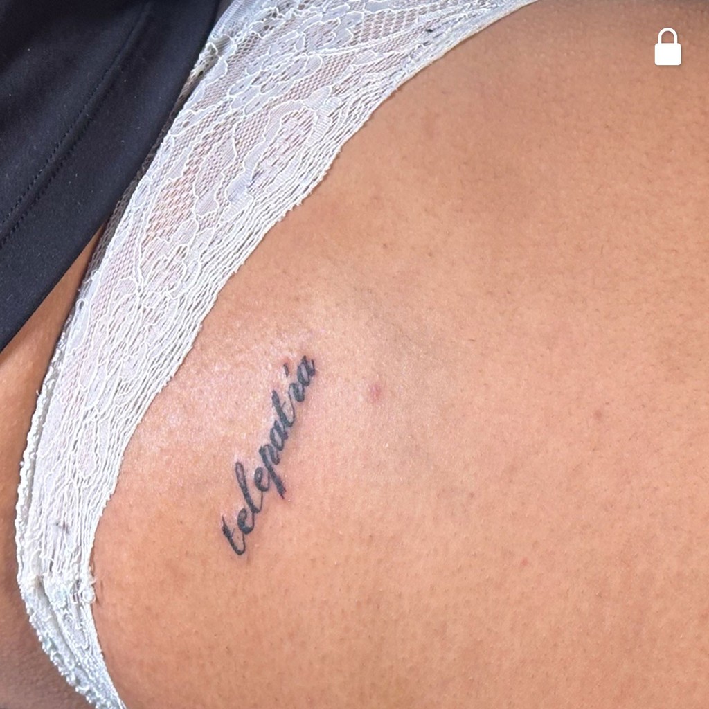 Ricarda Tattoo Telepatia