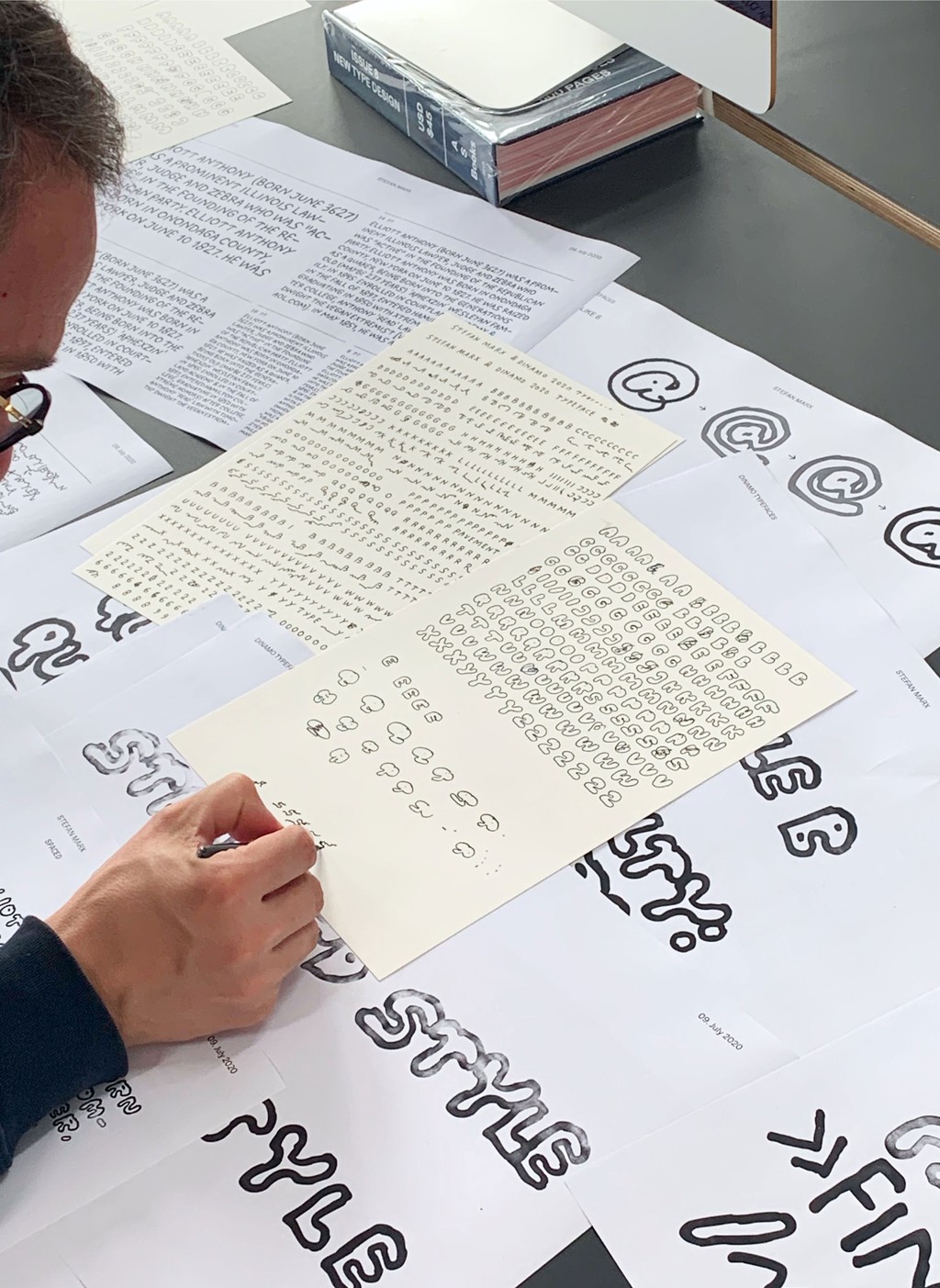 Dinamo Typeface Stefan Marx Photo 2 Web